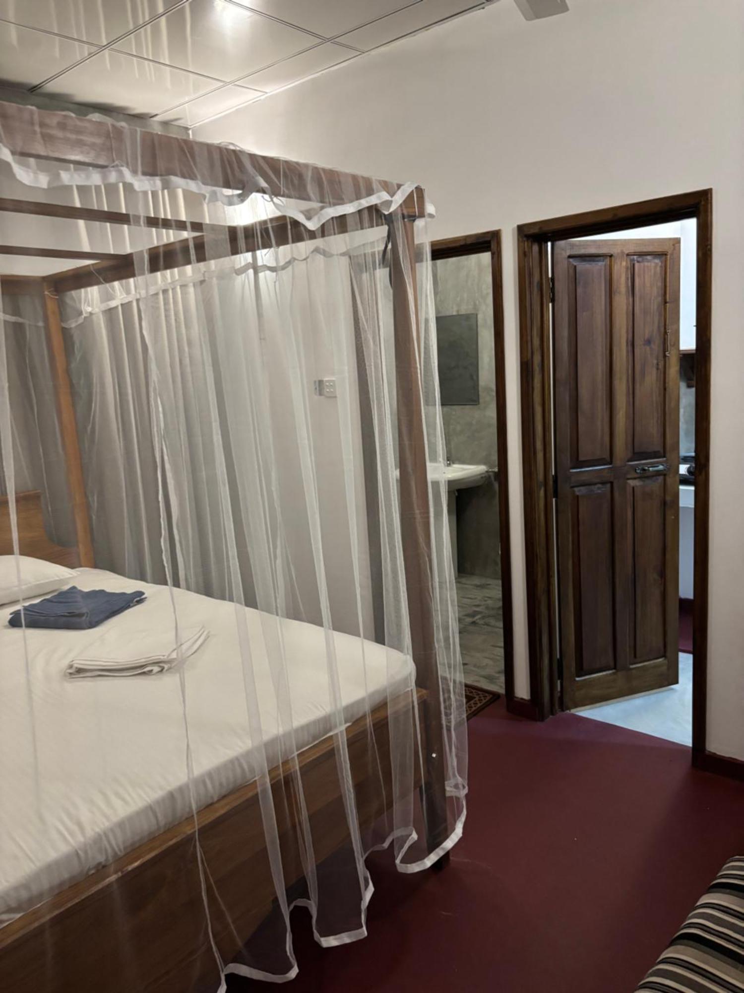 Bed and Breakfast Ima House Dikwella Esterno foto
