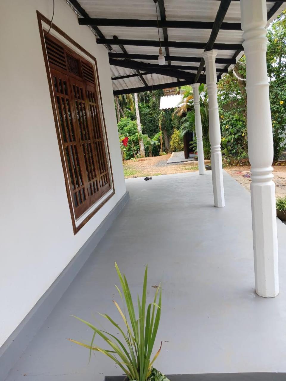 Bed and Breakfast Ima House Dikwella Esterno foto